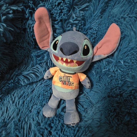 Disney Other - Disney Lilo & Stitch Exclusive 9 Inch Stitch Plush Super Chill Vibes